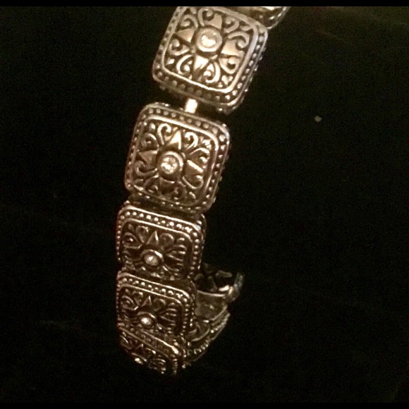 Bracelet - Picture 3 of 3